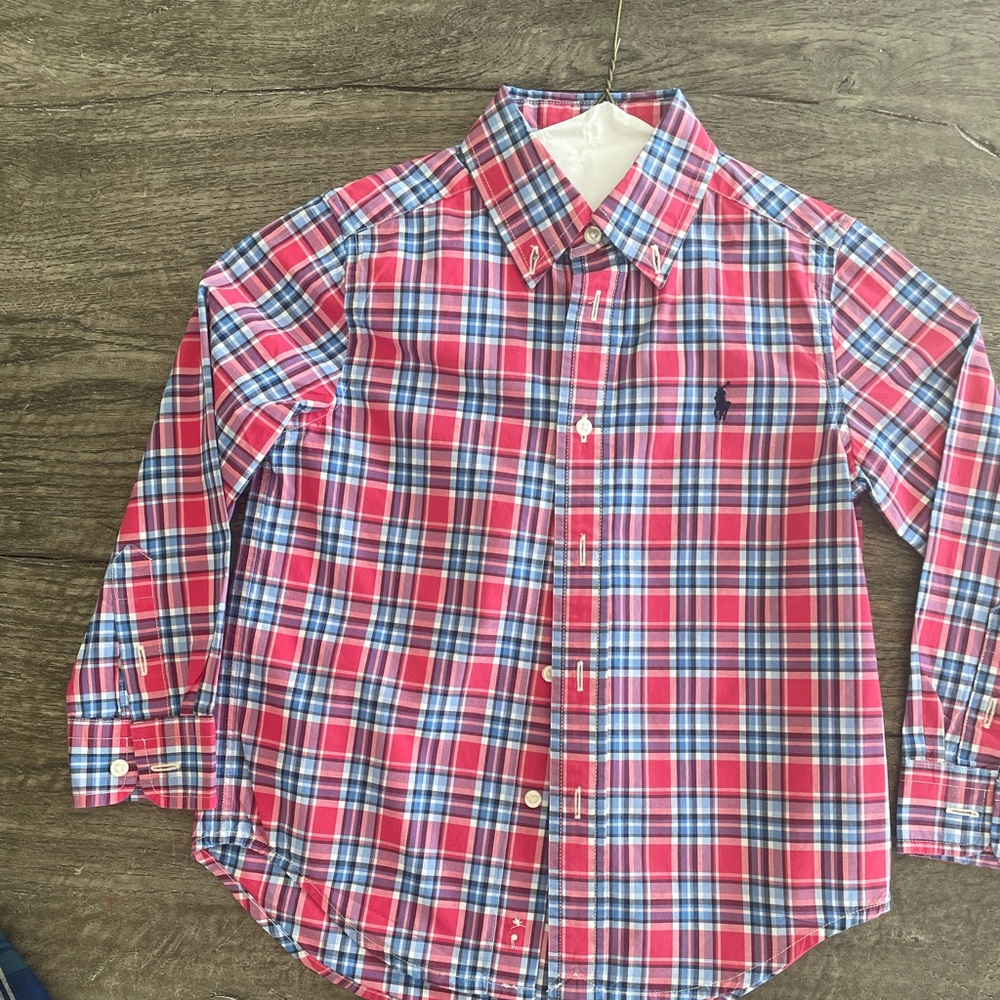Ralph Lauren boys plaid button-down long sleeve shirt. Size 4T .